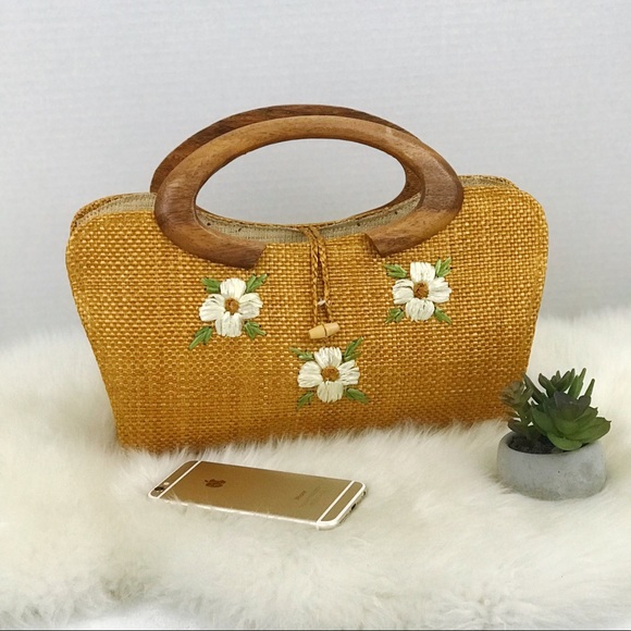 Vintage Handbags - VINTAGE 1950s 1960s Woven Raffia straw bag Flowers